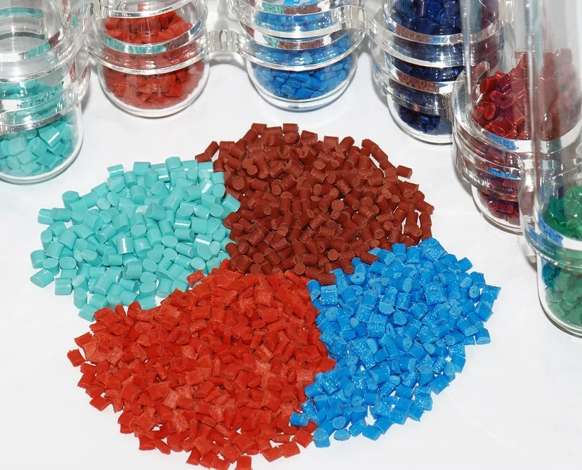 2021-1-1Which-Plastics-Are-Common-Plastics-for-Injection-Molding.webp